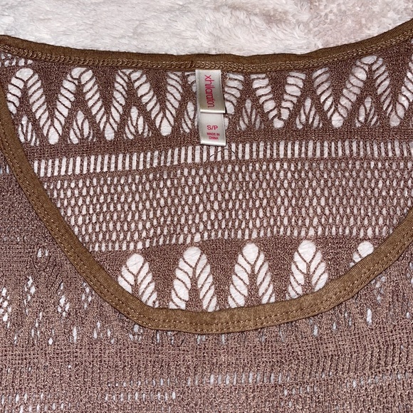 Cover up top - Picture 2 of 5